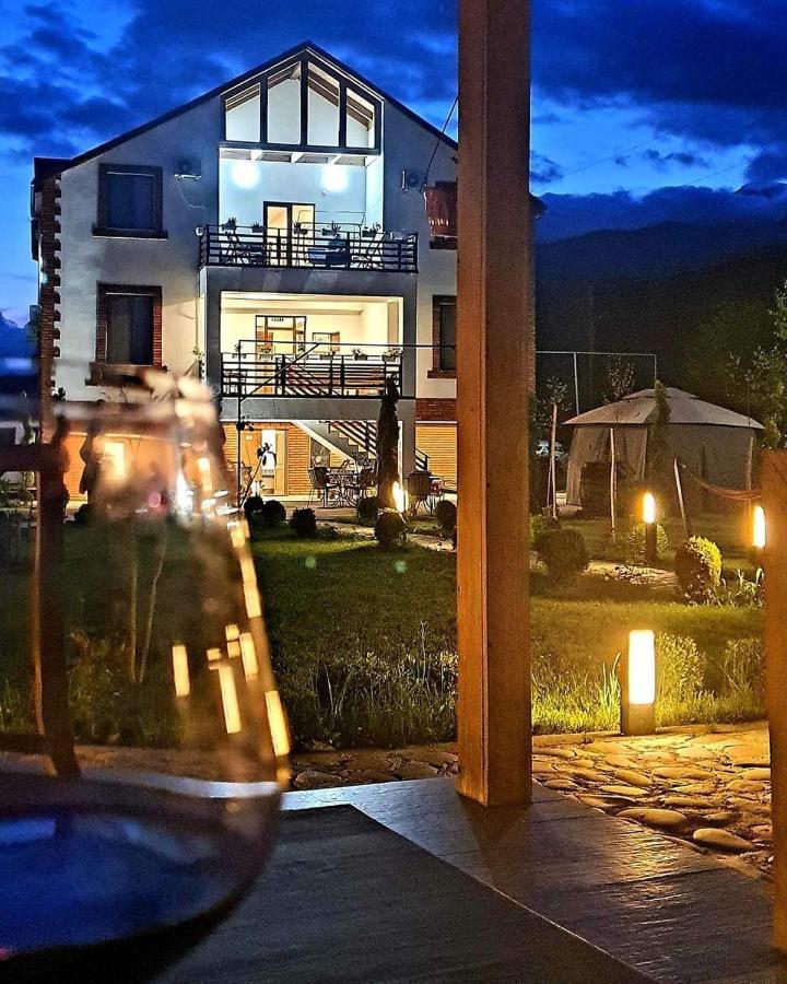 Hotel Karse Ambrolauri Esterno foto